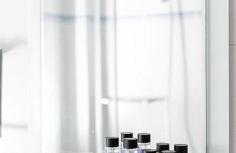 Colorful city apartment - Photo 26