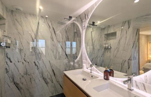 Séjour Historique au Domaine de Migny : Gîte avec Bain Nordique et Piscine - FR-1-591-731 - Foto 5