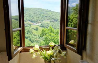 Villa Calcina, Beautiful Tuscan Farmhouse - Photo 37
