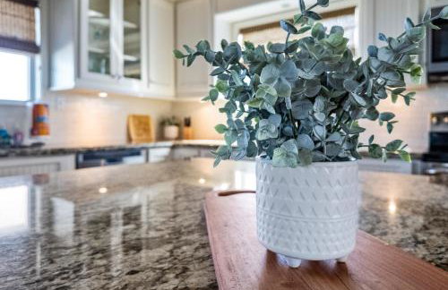 3BR - Amazing Game Room, Steps to Beach, Firepit - Foto 23