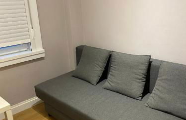 piso estacion de tren -bus soleado - Foto 9