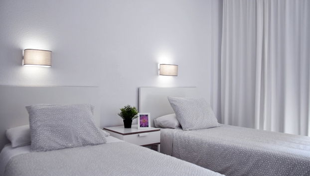 Las Camelias Apartments - Foto 2, Imagen principal