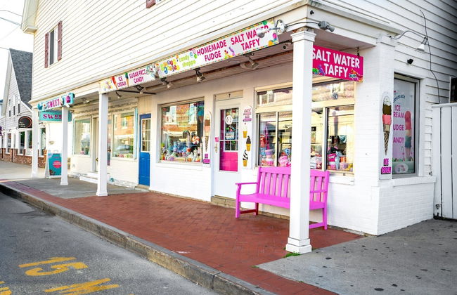 Just Beachy Charming Studio! - Photo 16