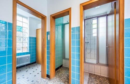 Grosse Gruppenunterkunft im Nationalpark Eifel mit Bar und Terrasse - Photo 147