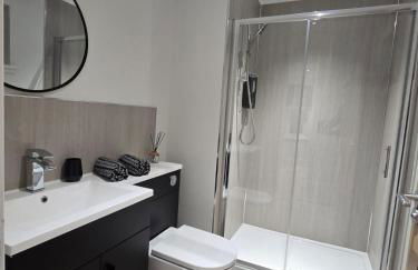 Lanark Apartment - Photo 5