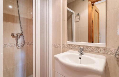 Pretty Bungalow With Private Garden - Foto 18