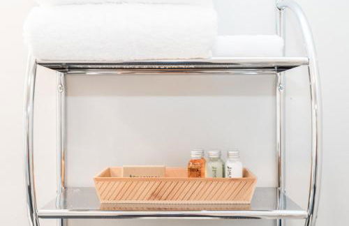 CozySuites Music Row Elegant 1BR w free parking #06 - Foto 25