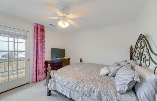 Beach, Pier Access! Pet-Friendly Crystal Coast Gem - Foto 11