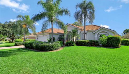 SUPERB LAKESIDE VILLA WITH PRIVATE POOL NAPLES - Foto 3