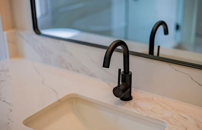 Newly Remodeled Suburban House - Foto 79