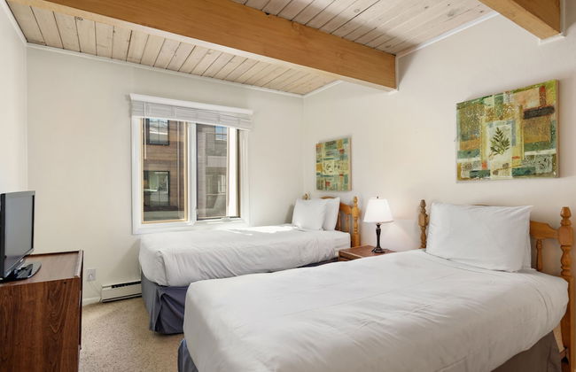 Chateau Chaumont & Dumont Condominiums by Frias - Foto 18