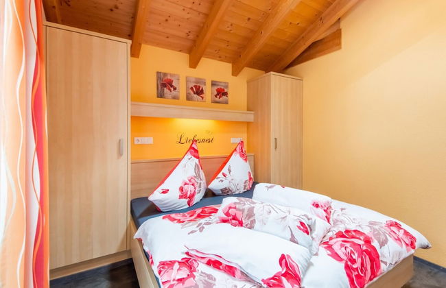 Beautiful Holiday Apartment in Umhausen With two Balconies - Foto 2