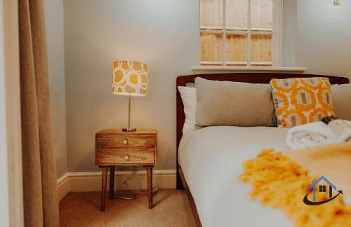 Unique Boathouse, detached free parking x4 cars - Foto 71