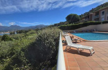Charmant T3 avec Vue Panoramique sur la Mer, Terrasse, Piscine et à seulement 300m de la plage de la Roya - Foto 17