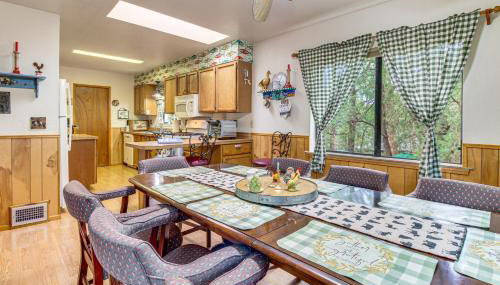 10 Mi to Show Low Pinetop-Lakeside Family Cabin! - Foto 4