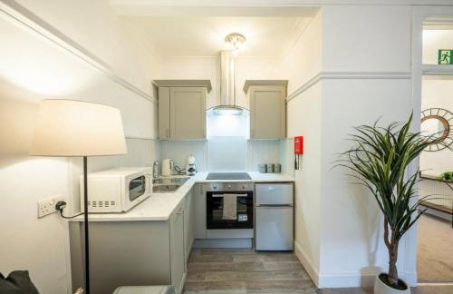 Coastal Nest - Cosy flat in Irvine town centre - 5 minute drive from beach - Foto 8