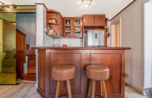 Belíssimo Duplex a 500m Lago Neg 3Q 4bikes Churrasq lareira Ar QF - Foto 17