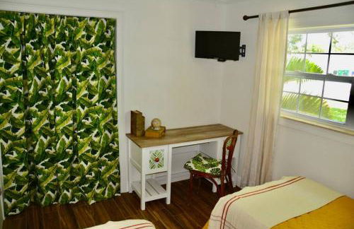 Tropical Retreat Near Beaches, Cruise Terminals - Foto 33