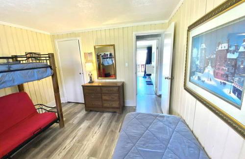 Cozy Charming Ski Chalet Sleeps 11 - Foto 30