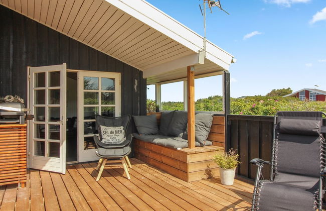 "Myriam" - 200m from the sea - Photo 7