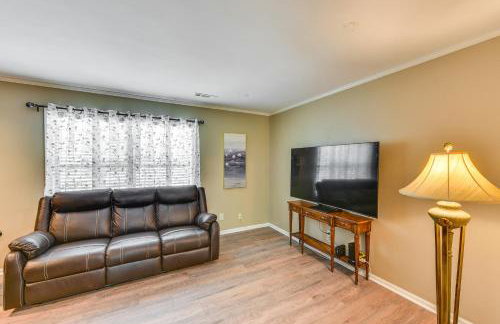 Walk to Restaurants Bluffton Retreat with Patio - Photo 8