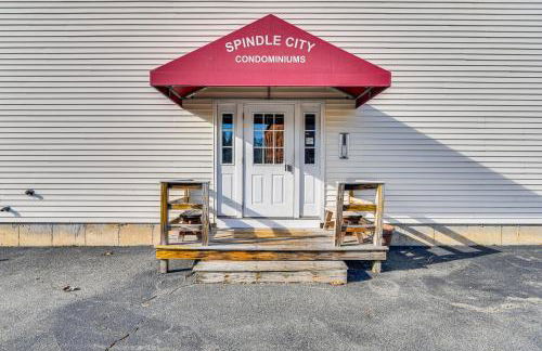 Walk to Waterfront Cozy Fall River Condo - Foto 21