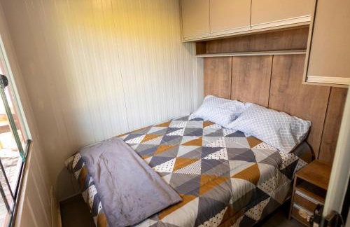 Villa Dei Colori Studio 5 com Wi-Fi perto do Museu do Olho e Pedreira Térreo - Foto 37