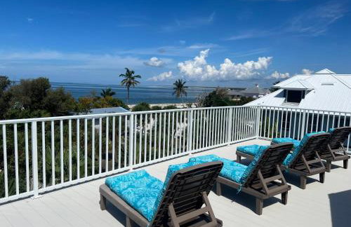 Coconut Castaway - Ocean Views, Walk to Beach, Golf Cart, Club Pool - Photo 30