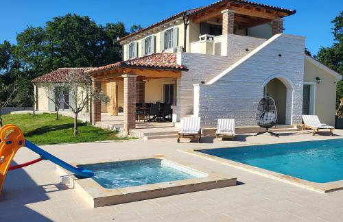 Villa in Kavran - Foto 1