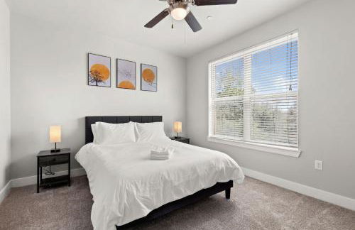 The Selena: Riverwalk Loft - Foto 17