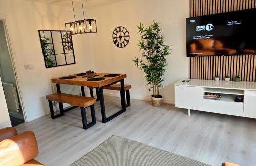 Modern 2 Bed house - HS2, NEC & Birmingham Airport - Foto 3