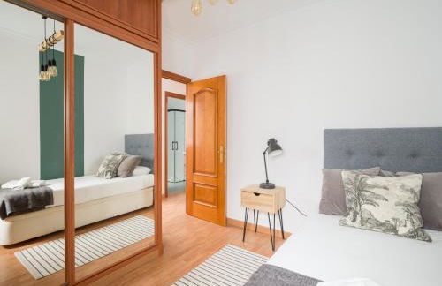 Moderno piso de 3 habitaciones cerca de Triana - Foto 18