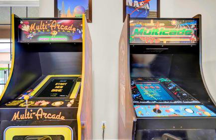 Trendy Thematic 3BR Townhouse with Private Pool - Foto 51