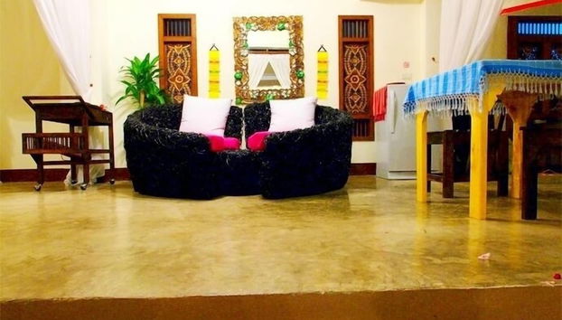 Coin salon dans le hall