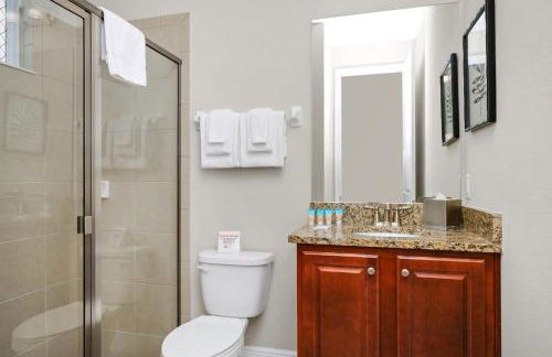 Spectacular Home Near Disney With Private Pool, Movie Theater And Pool Table With Waterpark & Resort Access - 332Sf - Foto 60