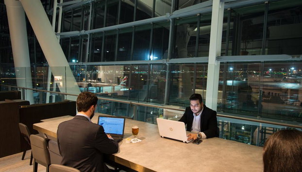 Plaza Premium Lounge - London Heathrow Terminal 5 Abflüge (Sicherheitsbereich) - Foto 4