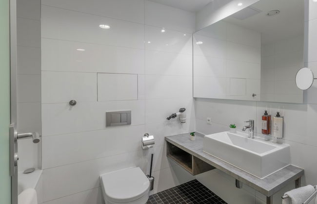 VN3 Terraces Suites by Adrez Living - Photo 53