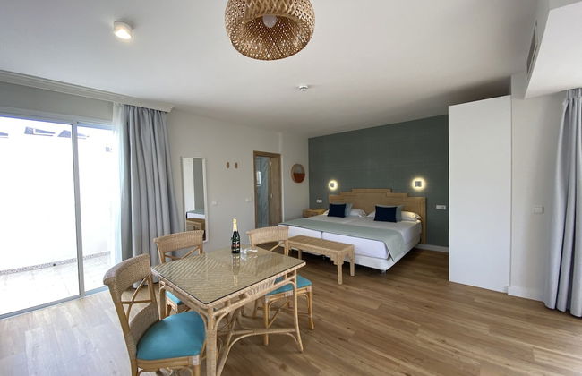 Hotel Esmeralda Maris by LIVVO - Photo 34