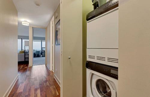 2bd River North Condo with Million Dollar Views! condo - Photo 20