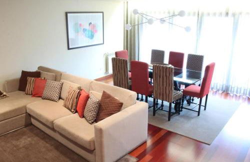 Panoramic City View Apartment - Guimarães - Foto 2