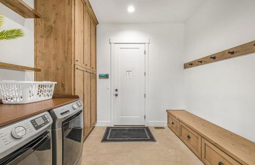 TetonHaus 5BR Hot Tub Game Room Walk to Driggs 20 min to Targhee - Foto 25