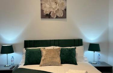Charming Apartment in West Ealing, 12 Mins to Central London by Train, Free Parking, 8-Min Walk to Station - Foto 42