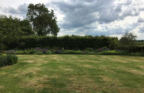 Private Annex near Melton Mowbray - Photo 2