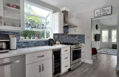 Serene hillside oasis with pool - 20 min to beach - Photo 4