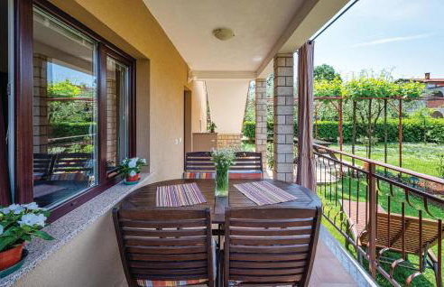 Amazing Apartment In Umag With Wifi - Foto 8