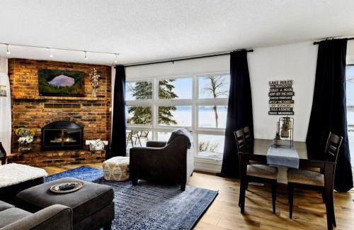 Lake Cabin; Renovated, Flat Lot, Dock, Sandy Beach, Many Games and Lake Toys! - Foto 15