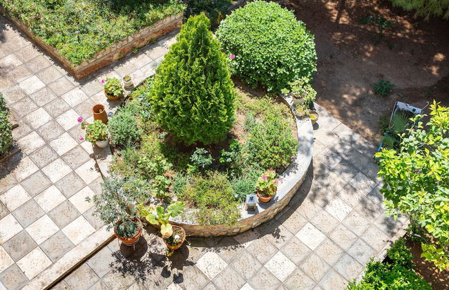 Breeze One Bedroom Apartment by BluPine - Foto 40