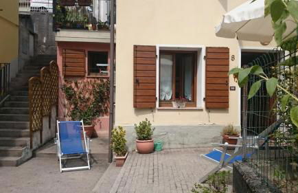 Casetta next to the Creek Dino Buzzati - Photo 39