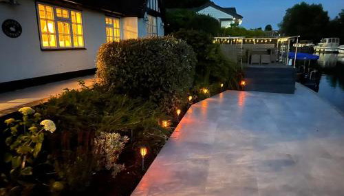 Stunning Island Cottage with Boat in Henley-on-Thames - Foto 3, Garden