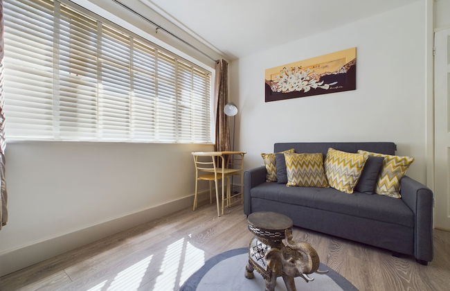 Charming Studio With Free Parking in Chelmsford - Foto 8